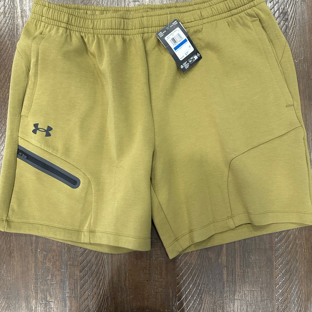 Under Armour Men’s Loose Fit Shorts Size Large